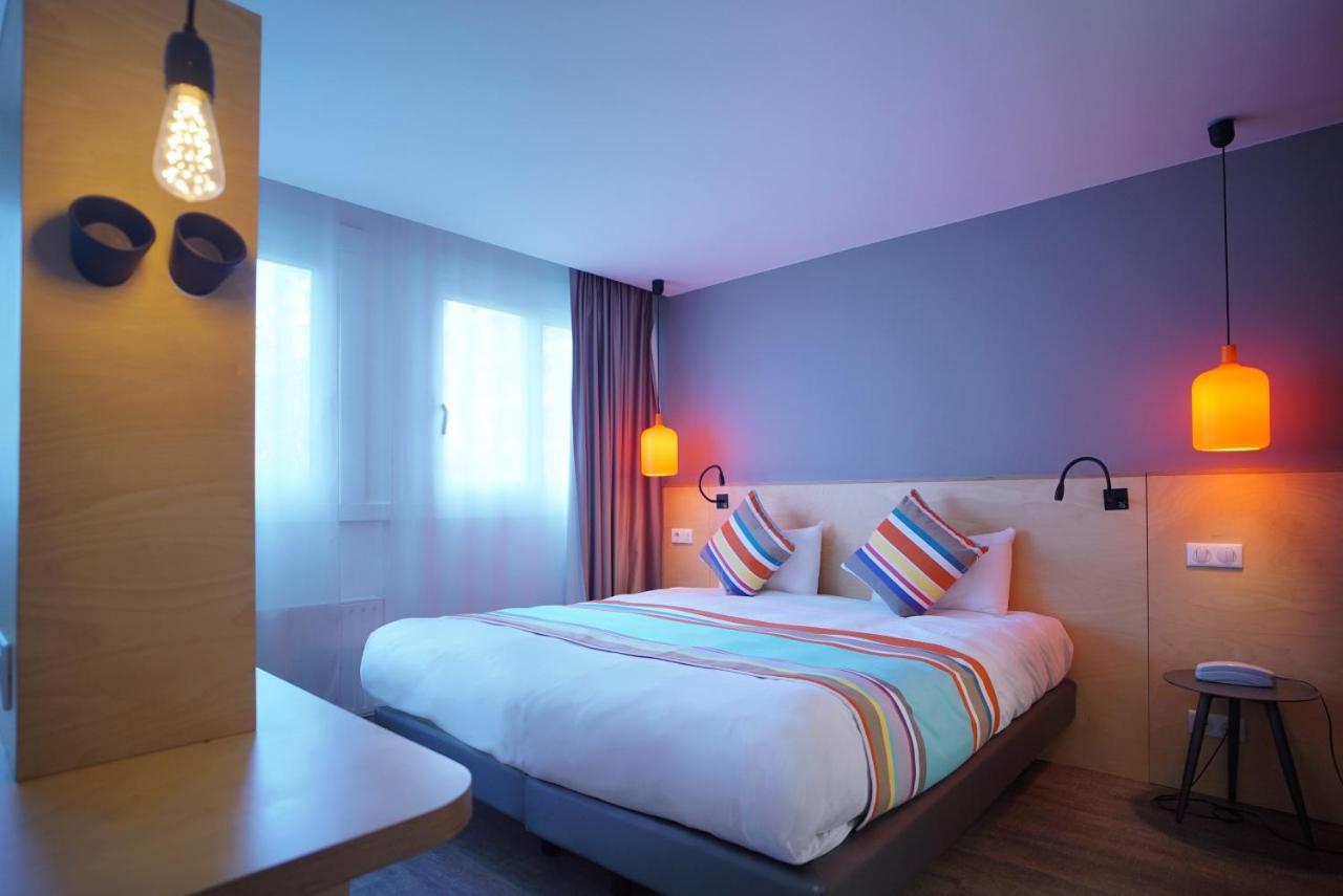 La Regence Hotel Courbevoie Buitenkant foto