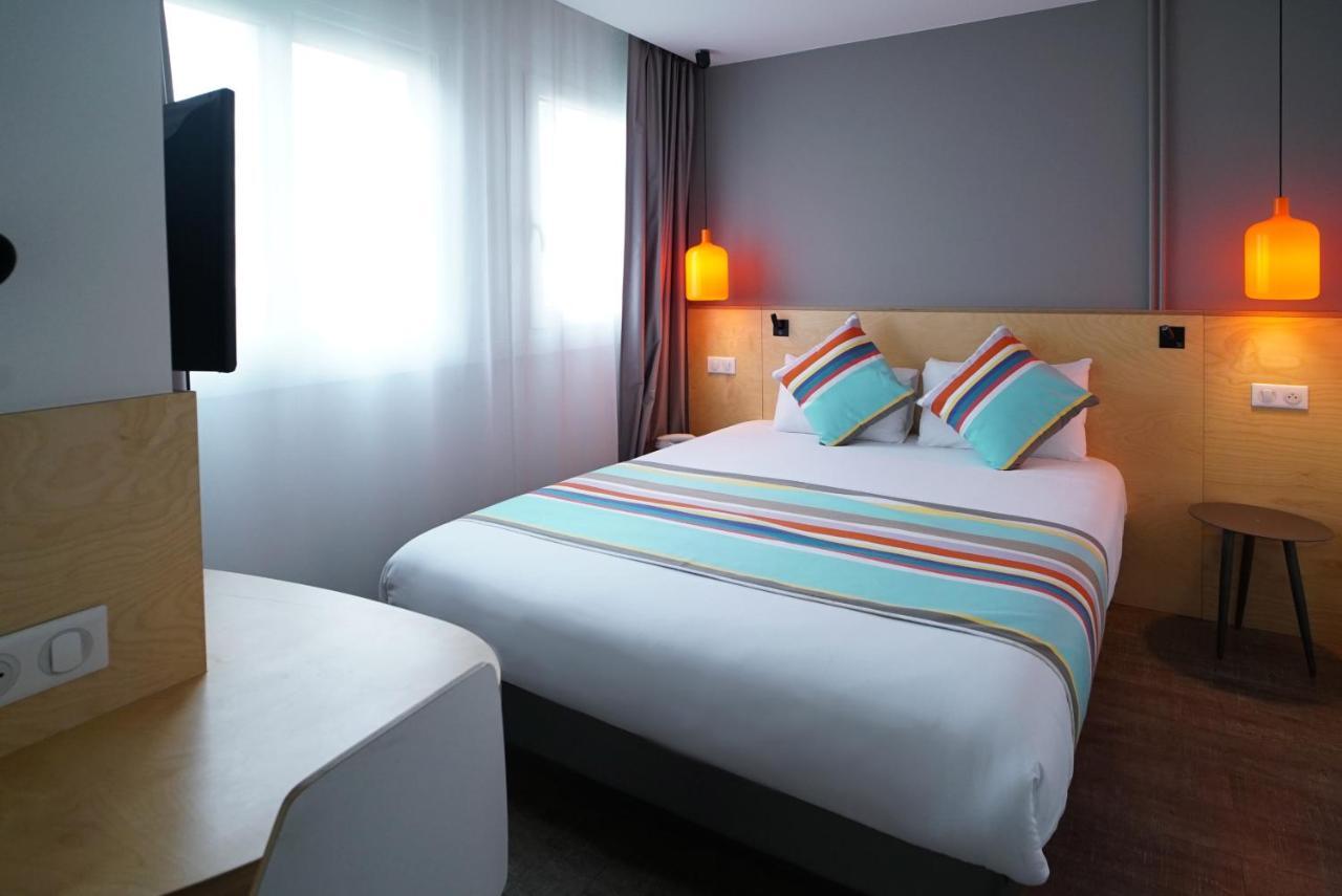 La Regence Hotel Courbevoie Buitenkant foto