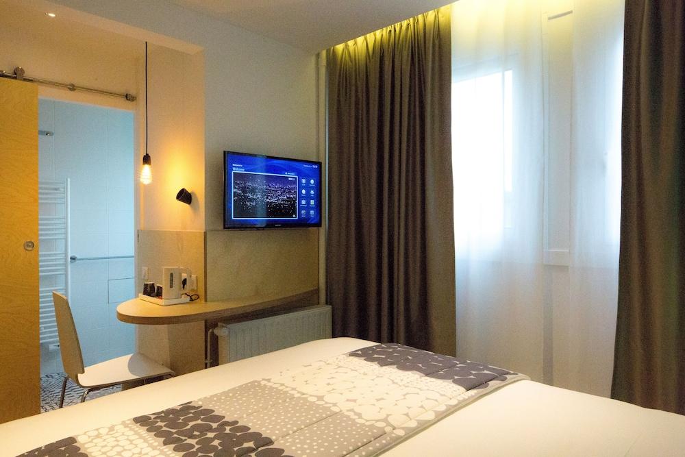 La Regence Hotel Courbevoie Buitenkant foto