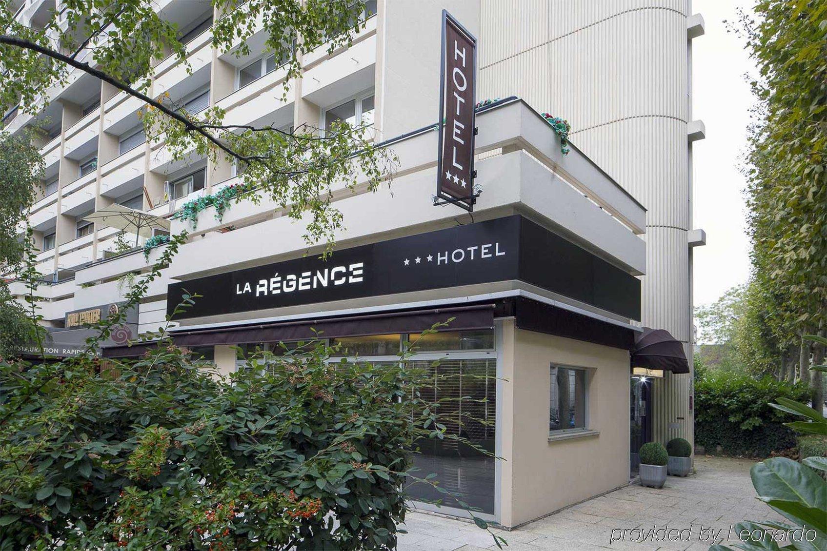 La Regence Hotel Courbevoie Buitenkant foto